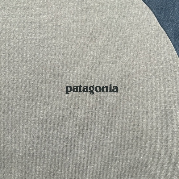 Patagonia Navy Blue Gray P-6 Logo Lightweight Crew Sweatshirt Men's Small Shirt - Picture 4 of 12